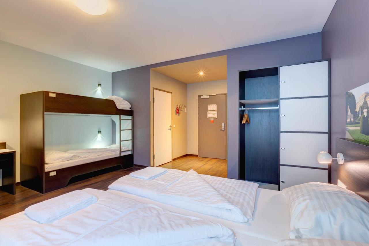 Hotel Meininger Downtown Sissi