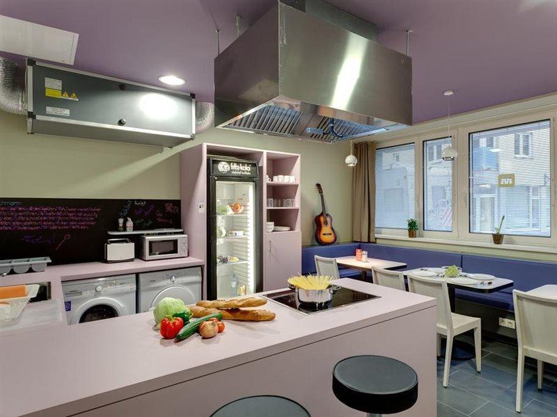 Meininger Downtown Sissi Hotel 3*