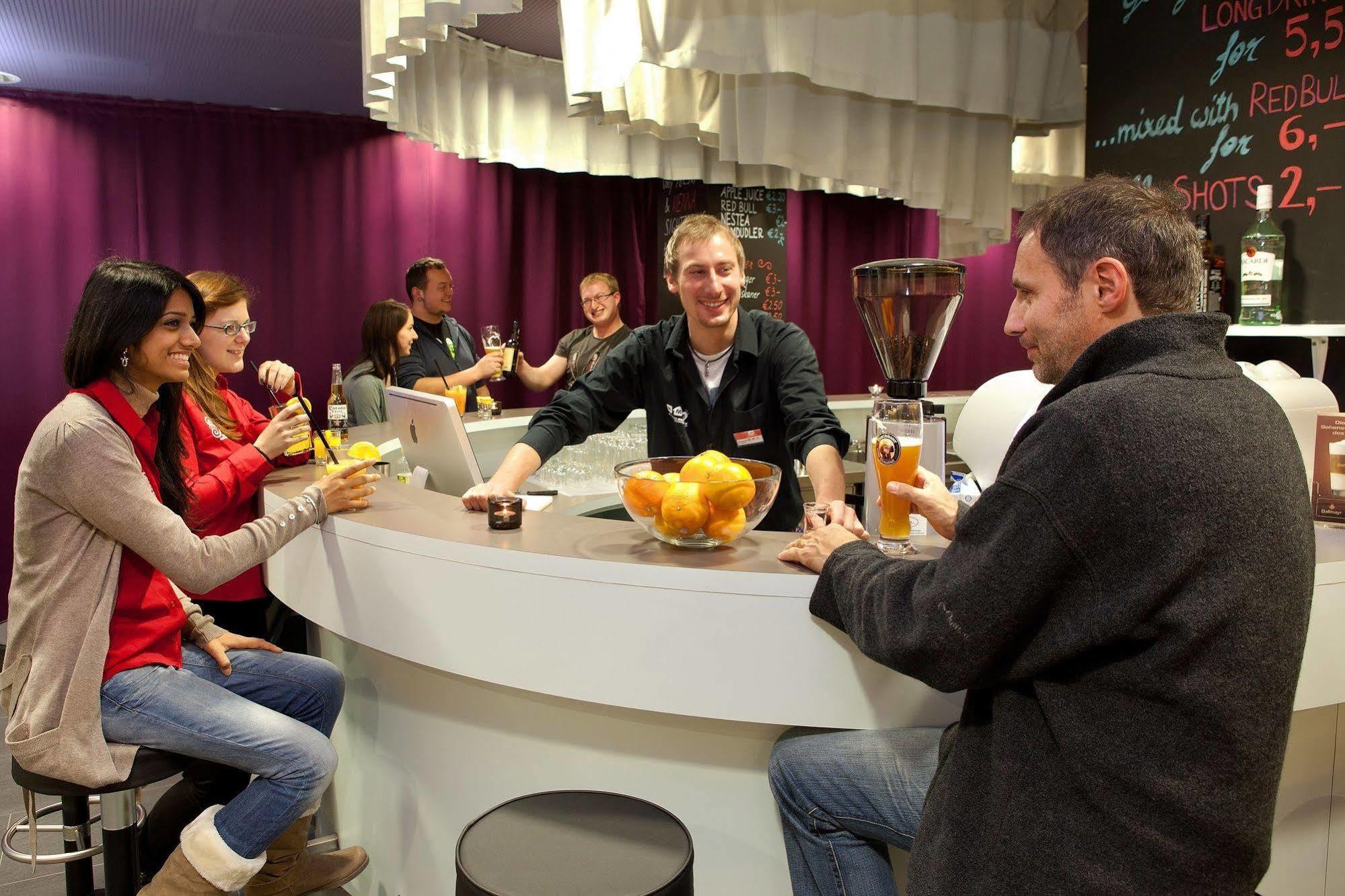 Hotel Meininger Downtown Sissi